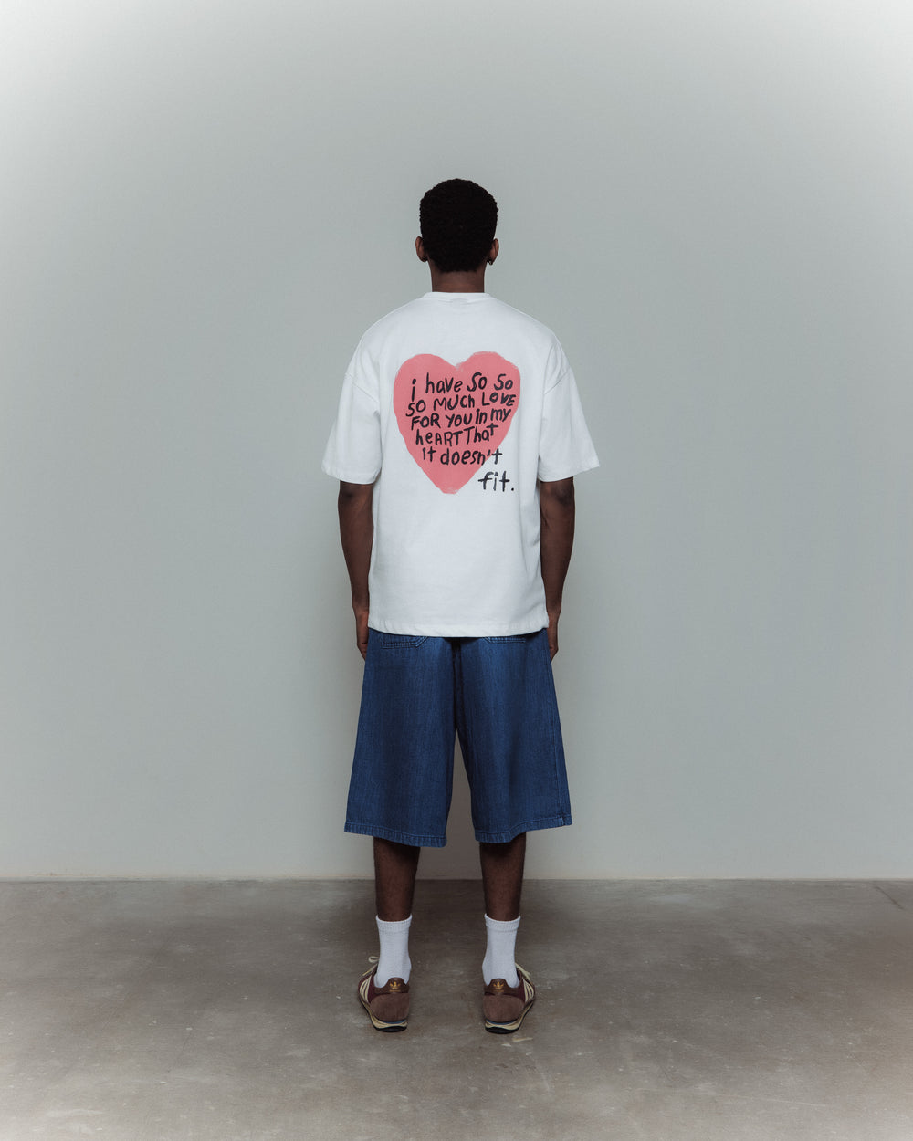 Camiseta Too Much Love